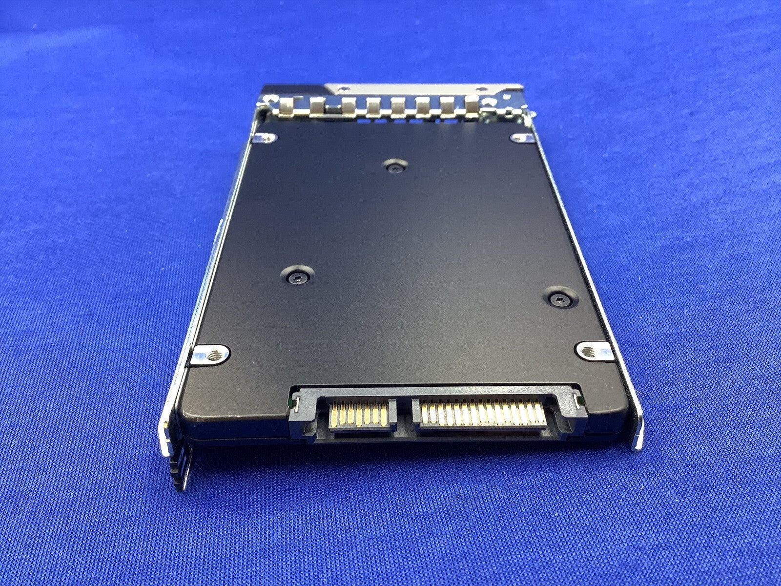 9F9Y6 Dell 1.92TB SATA 6Gbps Read Intensive 2.5'' SSD 09F9Y6 MZ-7LH1T9C