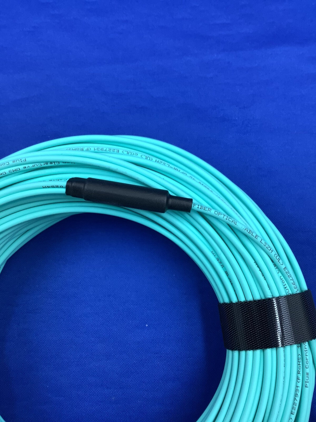 MFS1S50-H030E Mellanox 200Gb/s to 2x100Gb/s 30M Active Splitter Fiber Cable