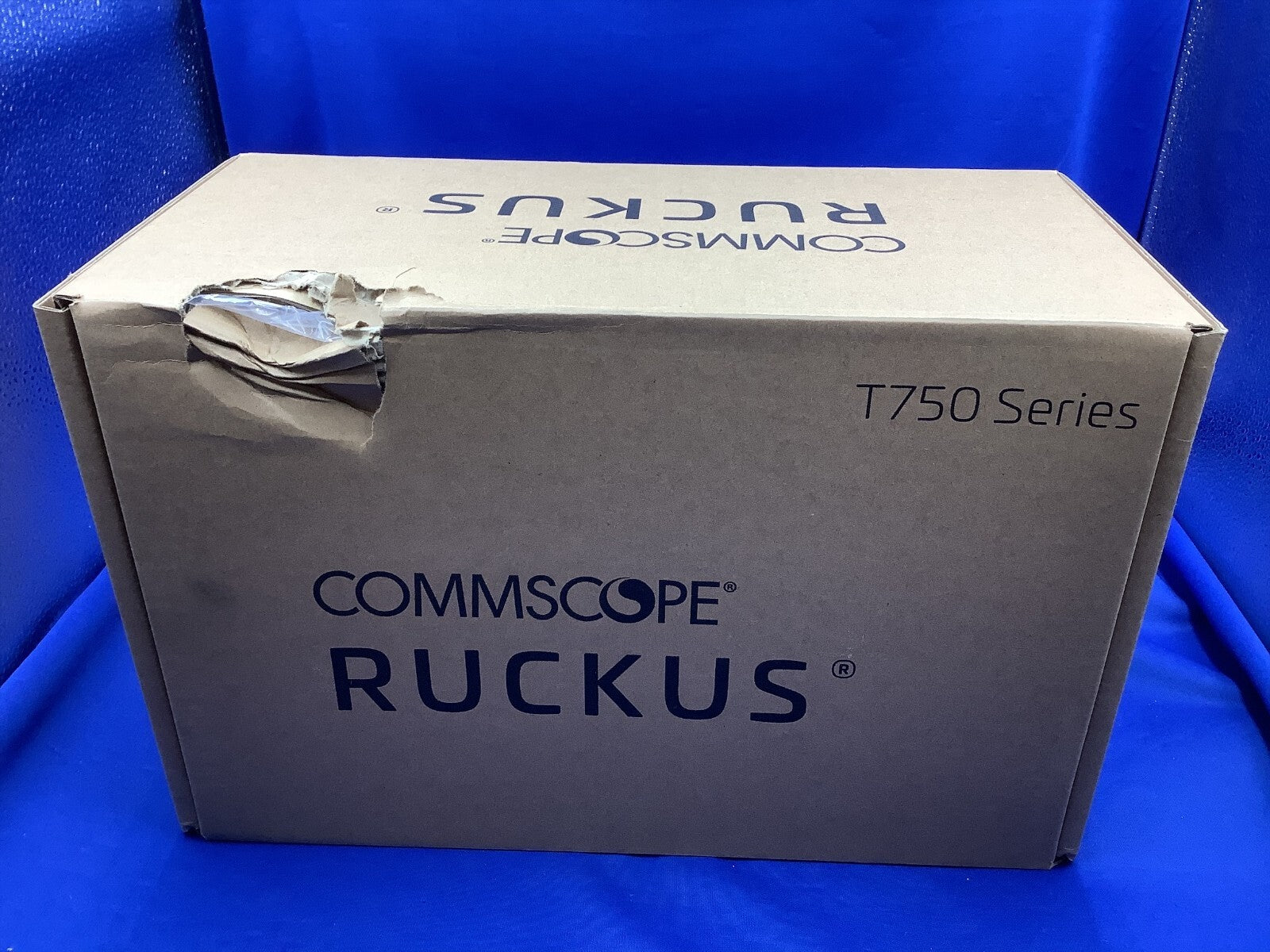 901-T750-US01 RUCKUS COMMSCOPE T750 Series Outdoor Wireless Access Point