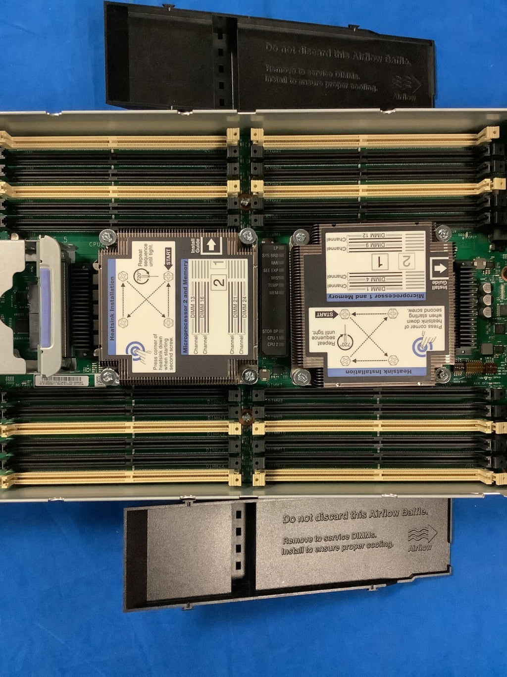 IBM LENOVO 9532 AC1 Flex System X240 M5, 00MW807 No RAM CPU Drives