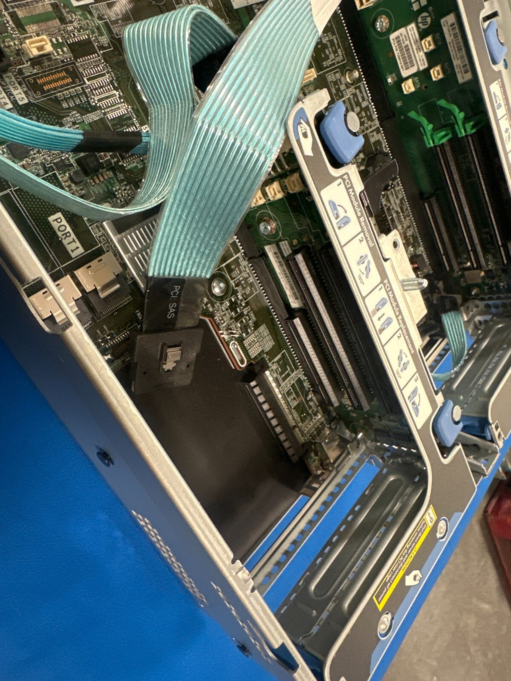 HP P9D74A HPE HYPER CONVERGED 380 CLUSTER APPLIANCE W/ 500w PSU Heatsink Cables