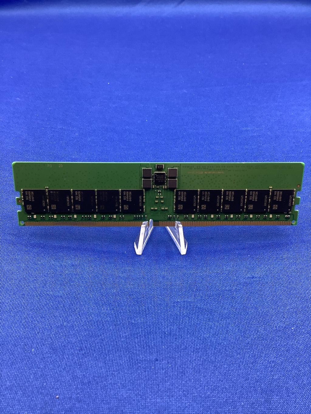 M321R4GA3BB6-CQK SAMSUNG 32G (1X32GB) 2RX8 PC5-4800B RDIMM MEMORY