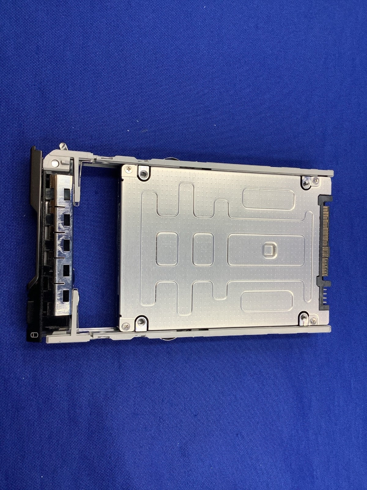 RVCY3 Dell 800GB 12Gb/s SAS 2.5in WI MLC SSD SDFAF01DAA01 0RVCY3