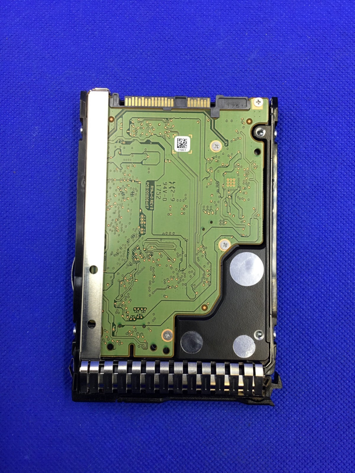 881457-B21 HPE 2.4TB 10K 12G SFF 2.5" SAS SC HDD 881507-001 EG002400JWJNT