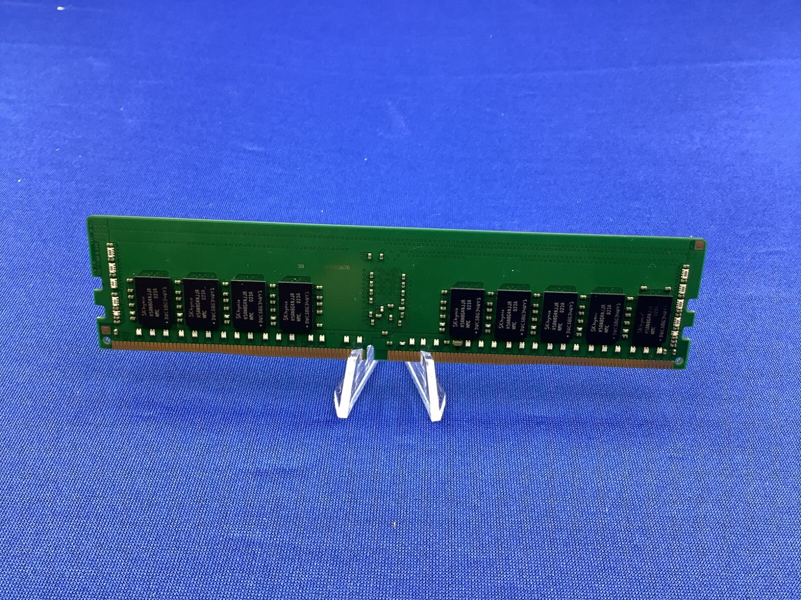 HMA82GR7JJR4N-WM HYNIX 16GB (1X16GB) 1RX4 PC4-2933Y MEMORY