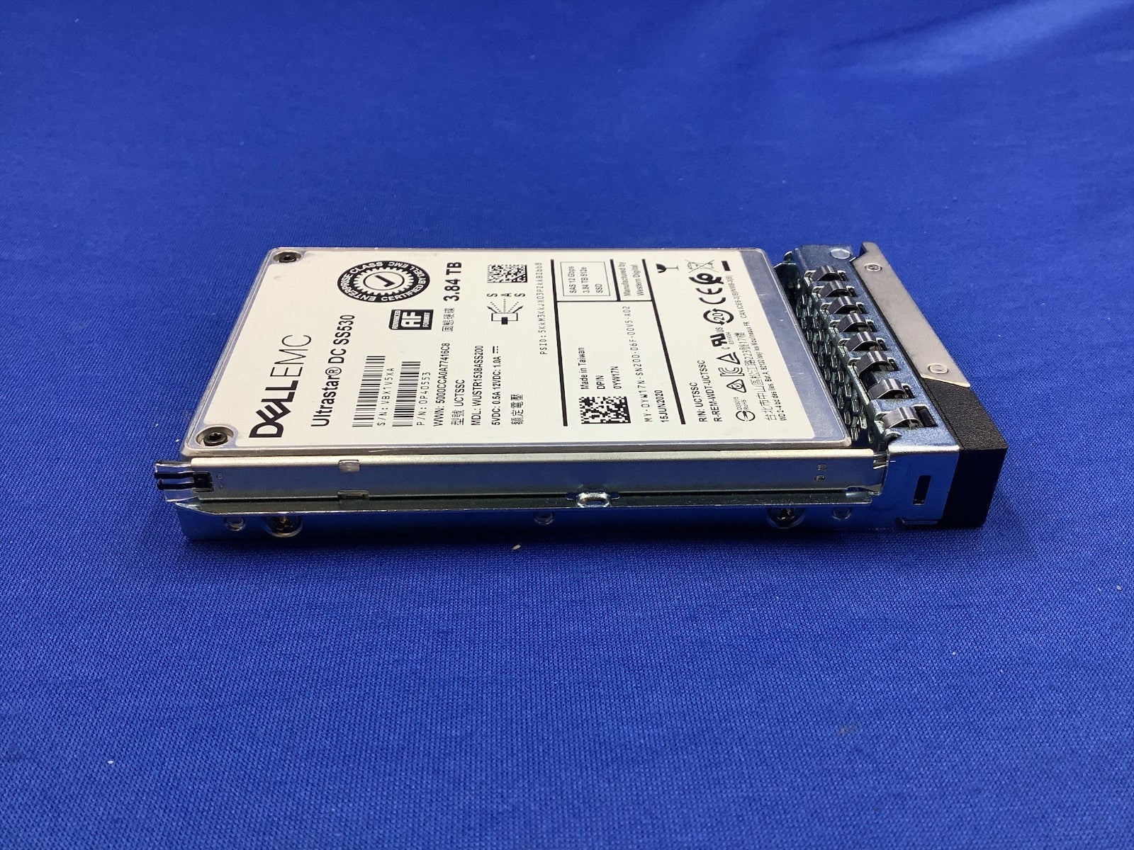 YW17N DELL 3.84TB Read Intensive SAS 12Gb/s 512e 2.5'' SSD WUSTR1538ASS200