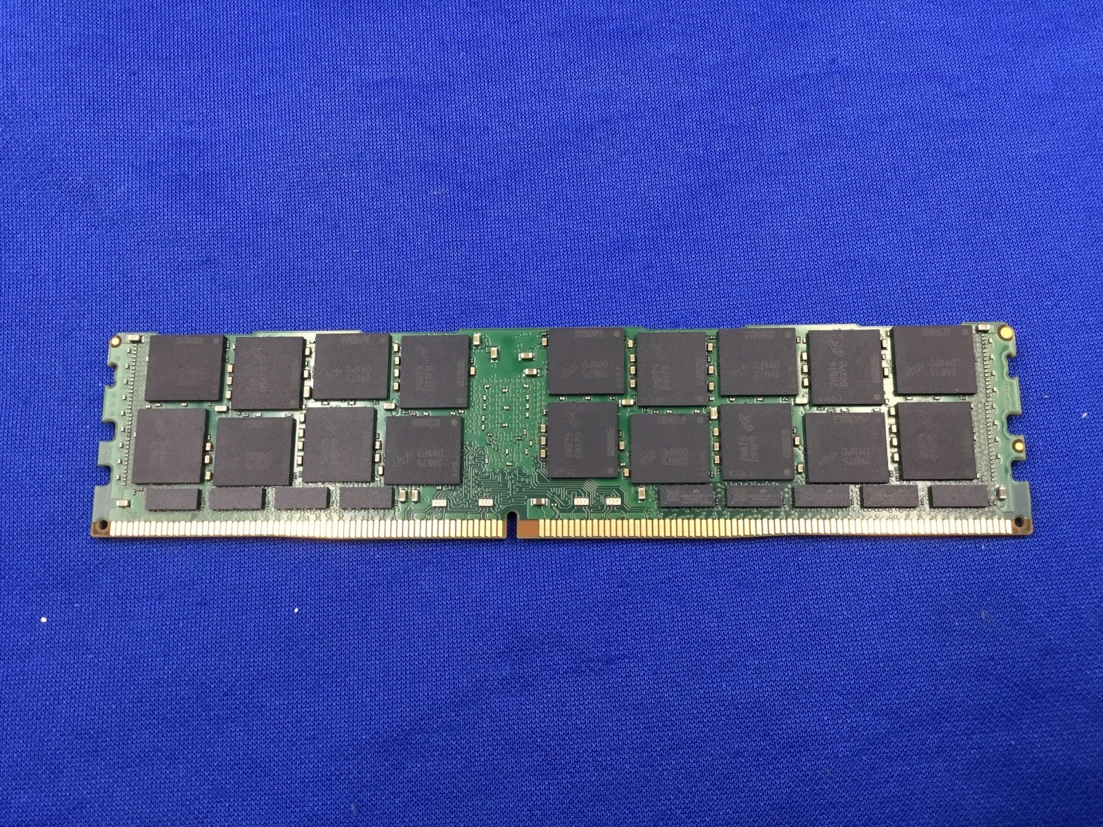 MTA36ASF8G72LZ-3G2B1 MICRON 64GB (1X64GB) 2RX4 PC4-3200AA LRDIMM MEMORY