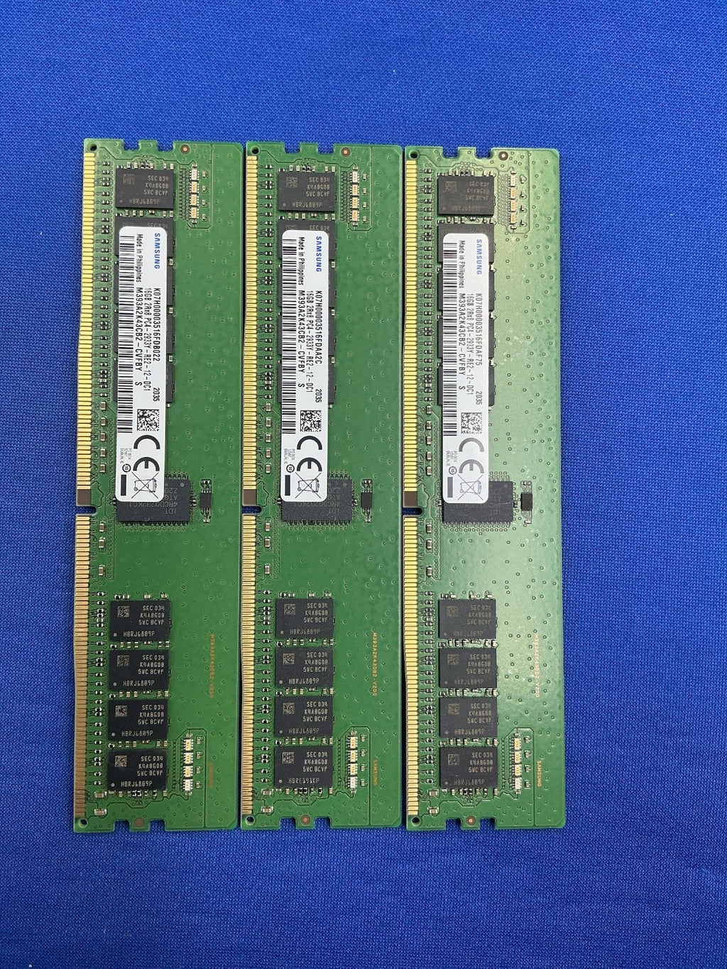 M393A2K43CB2-CVF SAMSUNG 16GB (1X16GB) 2RX8 PC4-2933Y MEMORY