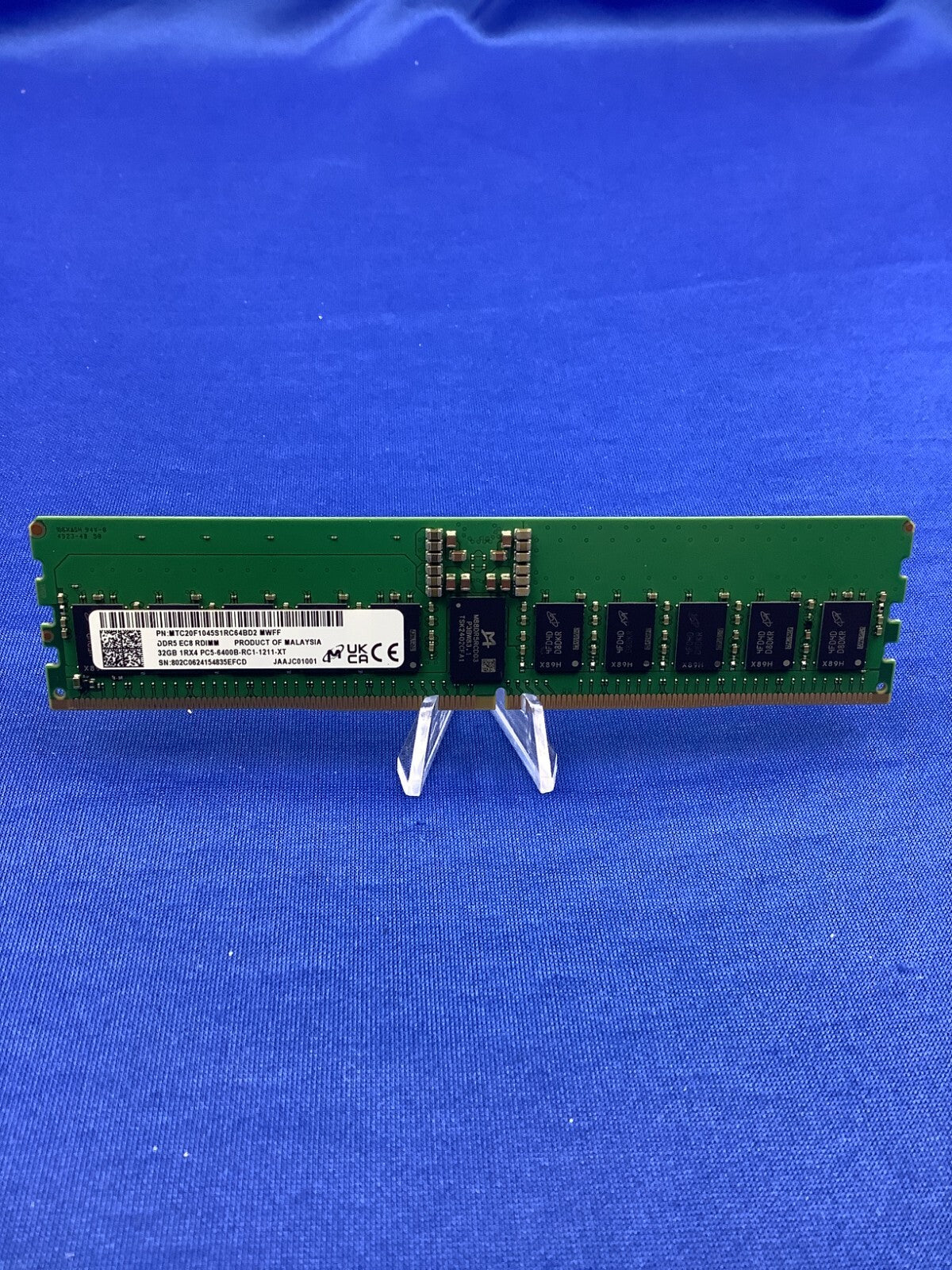 MTC20F1045S1RC64BD2  MICRON 32GB (1x32GB) 1Rx4 PC5-6400B RDIMM MEMORY