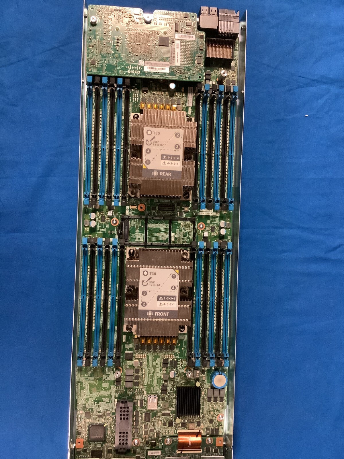 Cisco UCSB-B200-M5 Blade Server  73-17637-11 CTO Chassis