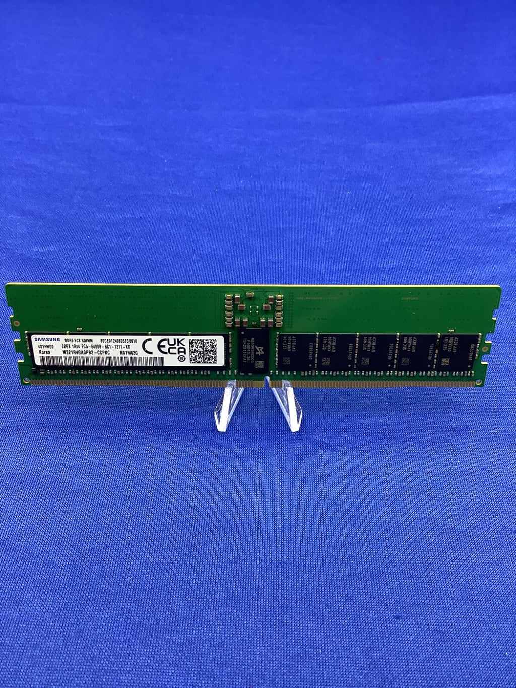 M321R4GA0PB2-CCP SAMSUNG 32GB (1x32GB) 1Rx4 PC5-6400B RDIMM MEMORY