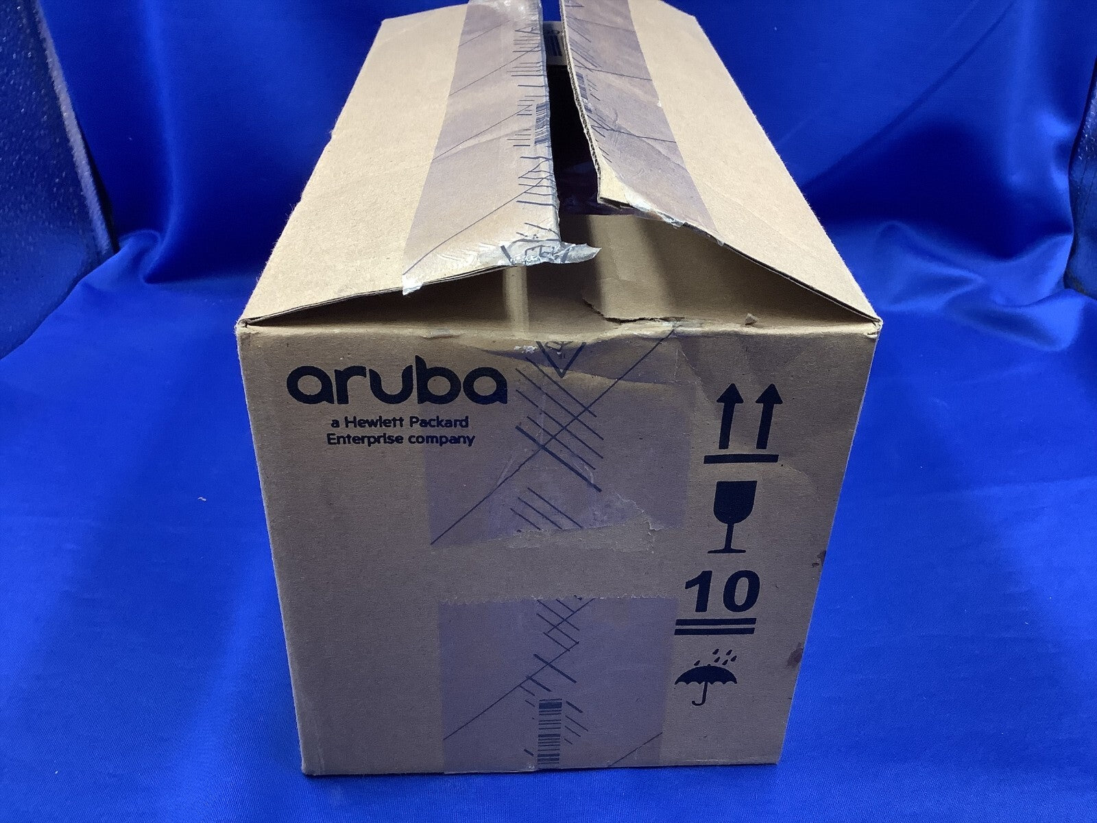 JL086A HPE Aruba 54VDC 680W 100-240VAC POWER SUPPLY