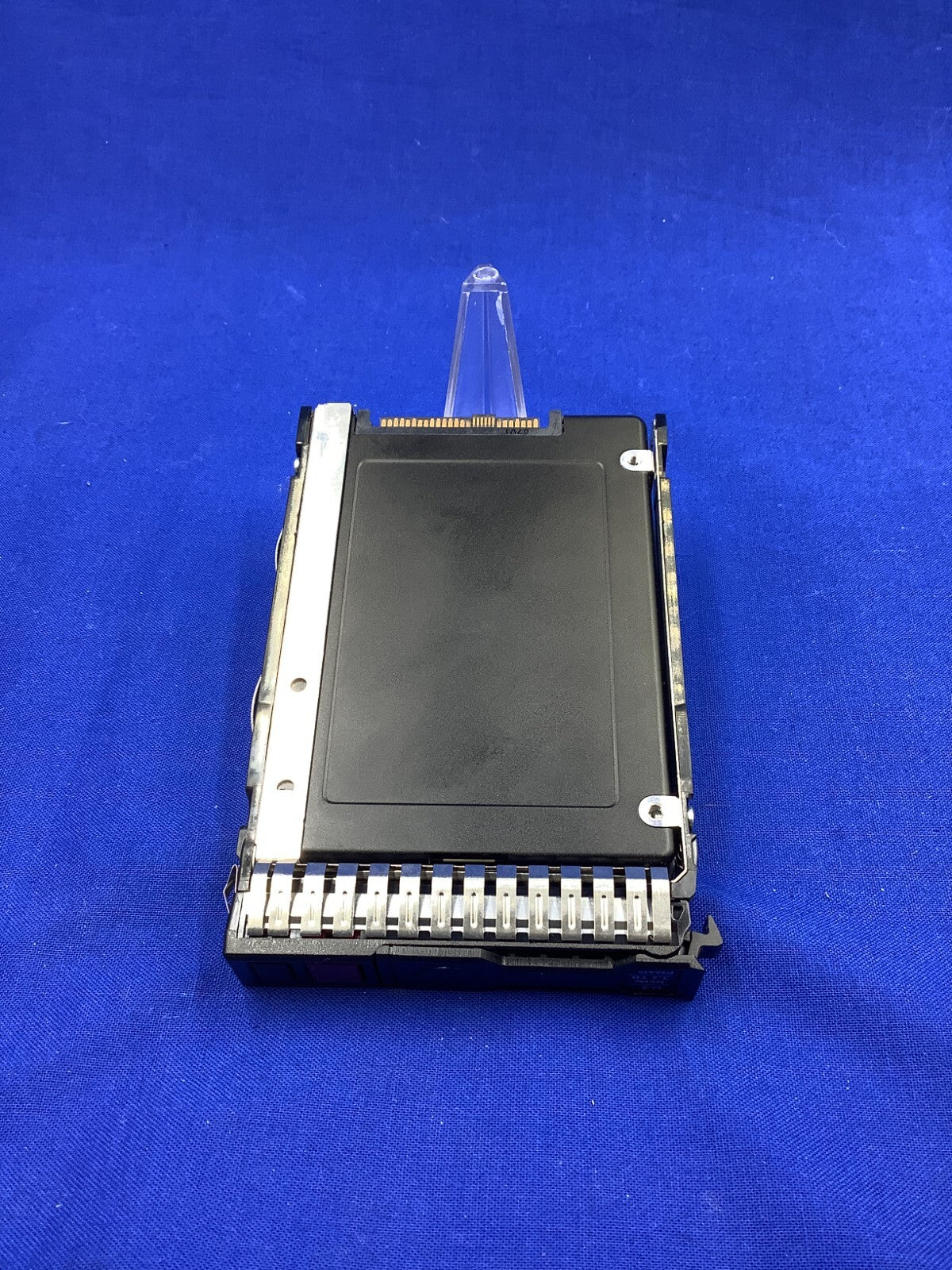 P22270-B21 HPE 3.2TB NVME GEN4  MU SFF SCN U.3 PM1735 SSD P26415-001
