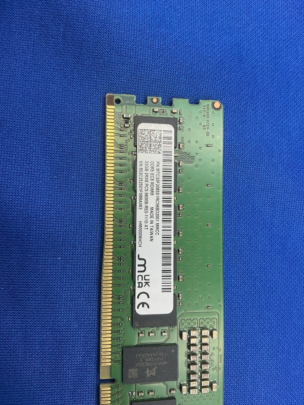 MTC20F2085S1RC56BD2001 MICRON 32GB (1X32GB) 2RX8 PC5-5600B RDIMM MEMORY