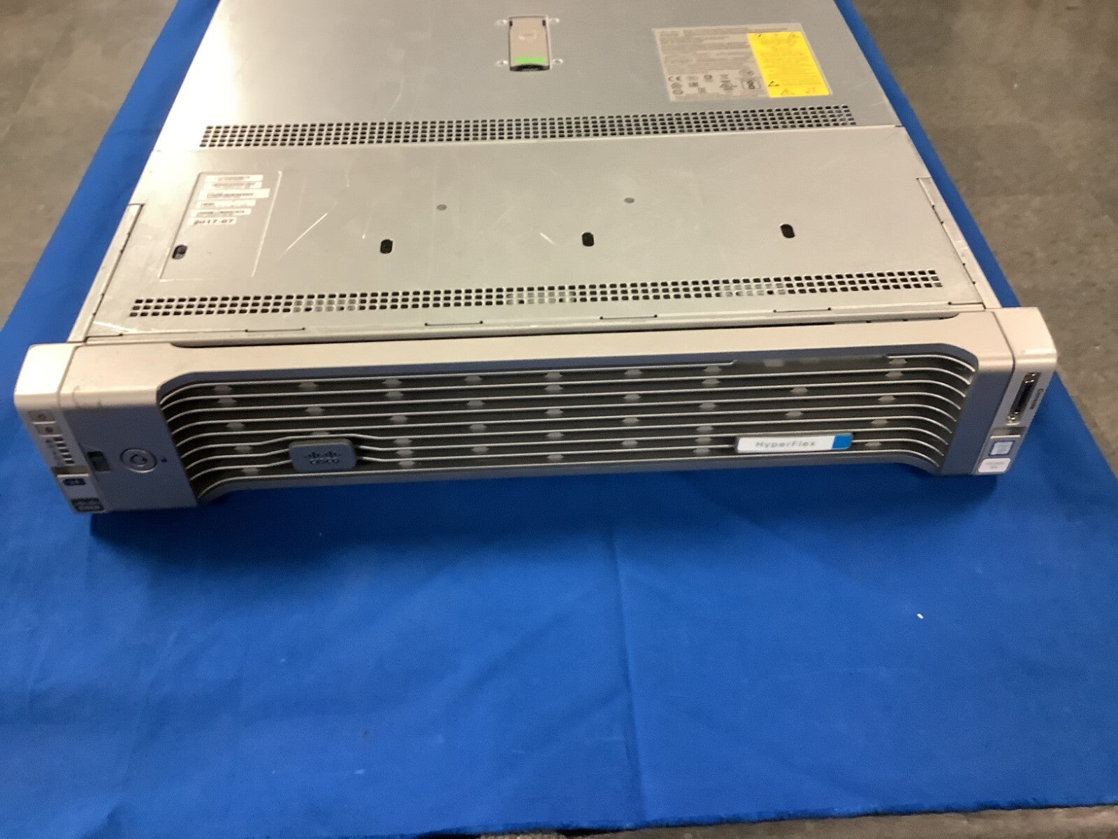 Cisco (2U) HX240C-M4SX HYPERFLEX HX24C M4 Node CTO System 74-12420-02 1400W PSU