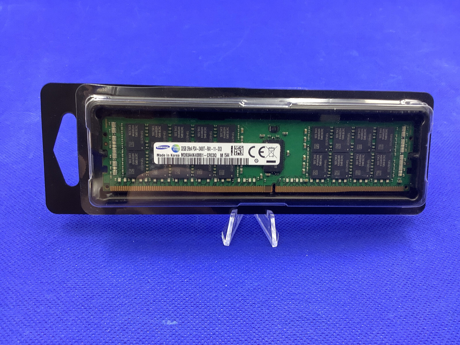 SAMSUNG M393A4K40BB1-CRC 32GB (1X32GB) 2RX4 PC4-2400T DDR4 MEMORY