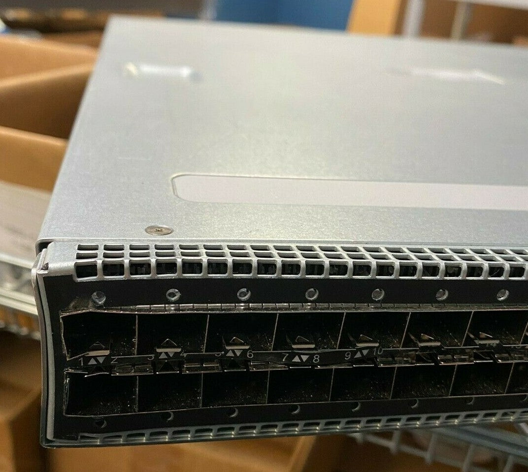 R1N25A HPE Composable Fabric FM 3180 8-port QSFP28 & 48-port 10/25GbE Front-BaCK