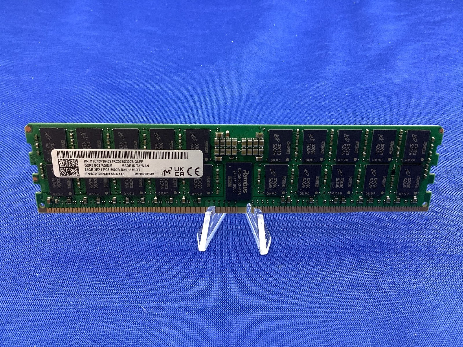 MTC40F2046S1RC56BD200B MICRON 64GB 2RX4 PC5-5600B RDIMM RAM MTC40F2046S1RC56BD2