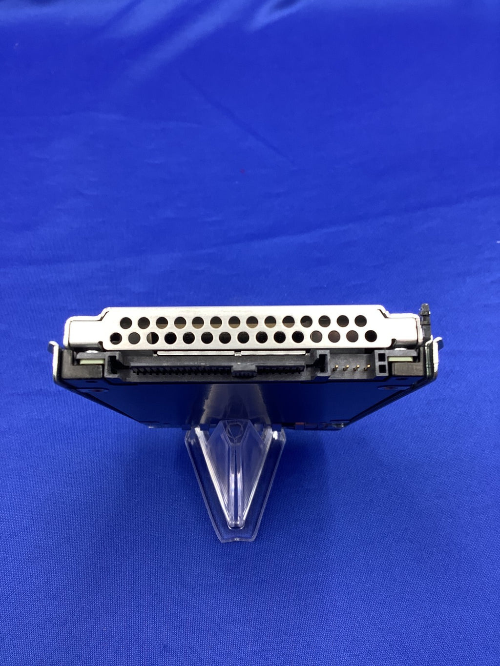 NNVX0 DELL KIOXIA CD7-R KCD7XRUG1T92 1.92TB NVMe PCIe Gen4 RI 2.5'' 0NNVX0