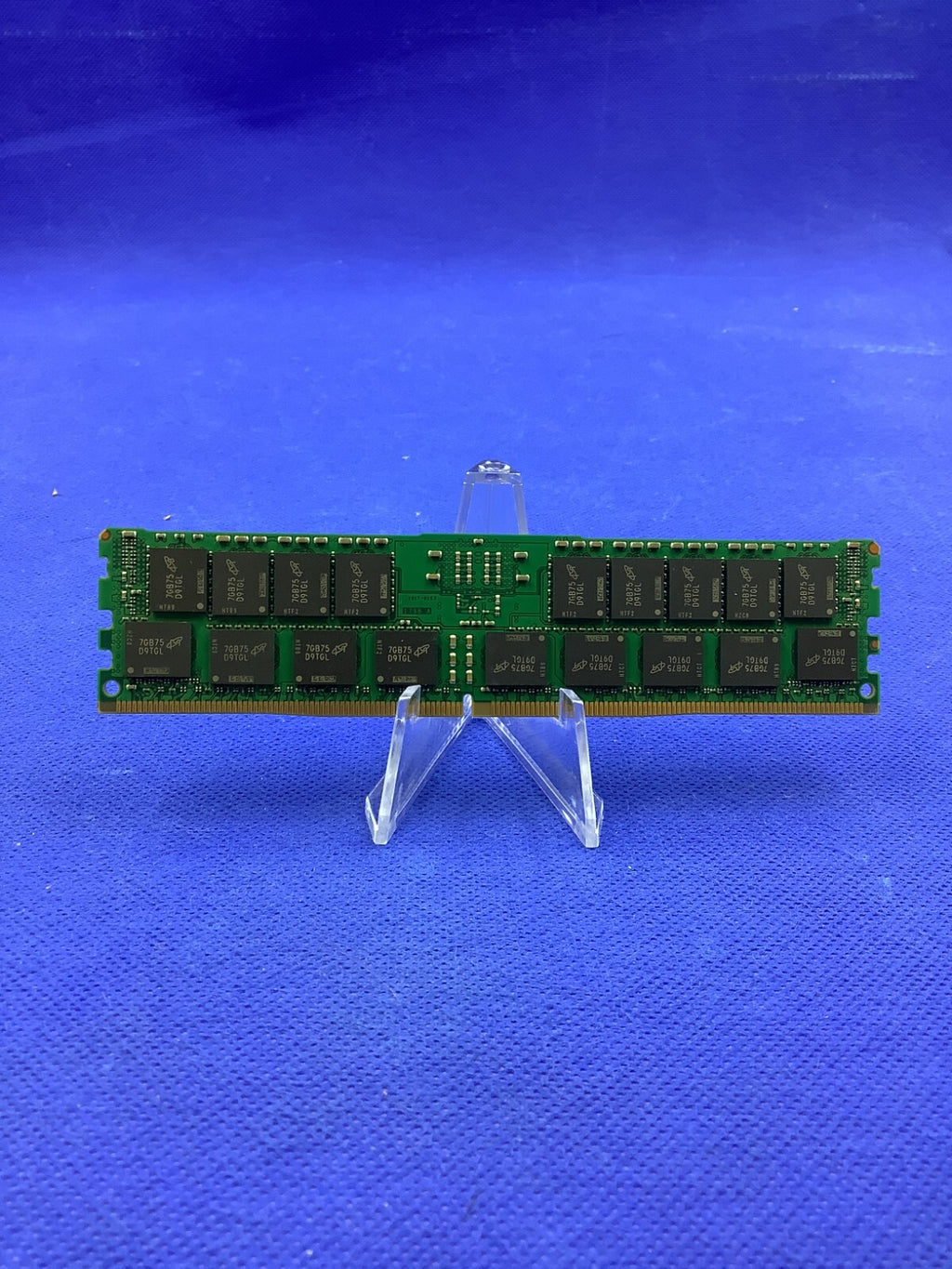 Micron 16GB DDR4 DIMM REG ECC 2RX4 PC4-19200 MTA36ASF2G72PZ-2G3B1