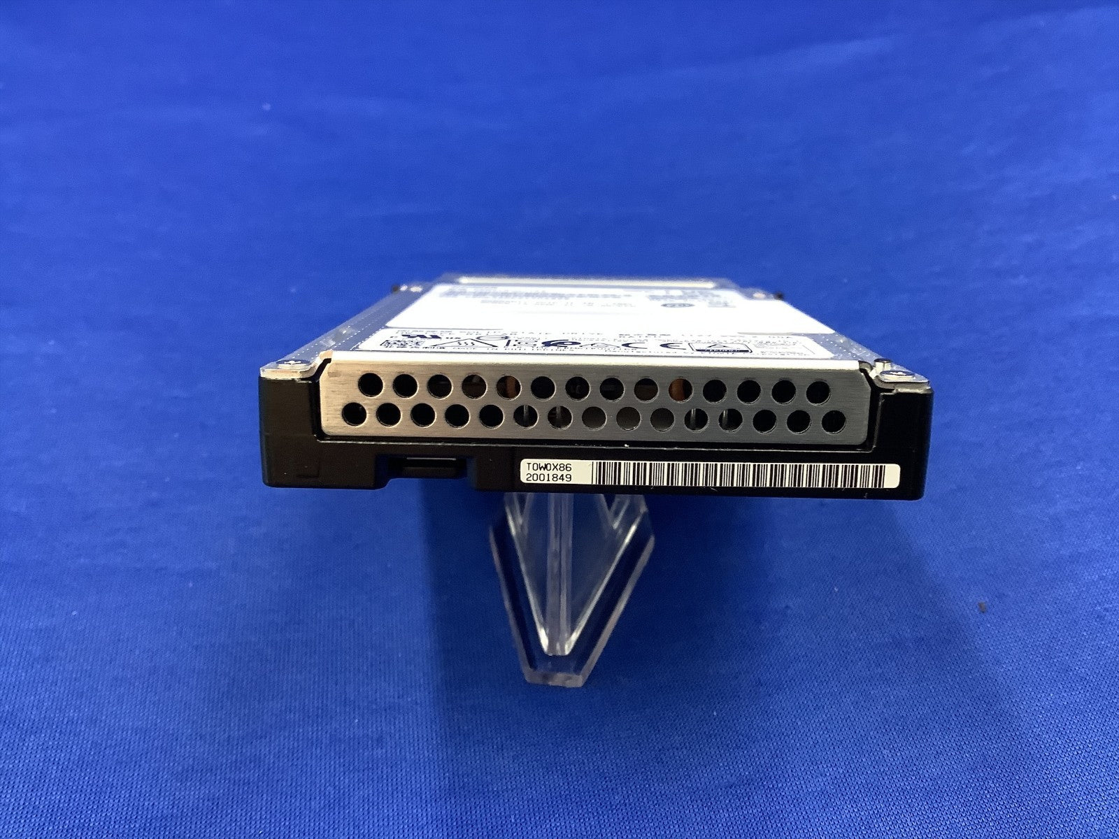 KRM61RUG7T68 KIOXIA PM6 7.68TB SAS 12Gb/s 2.5Inch SSD SDFGS03GEA01T