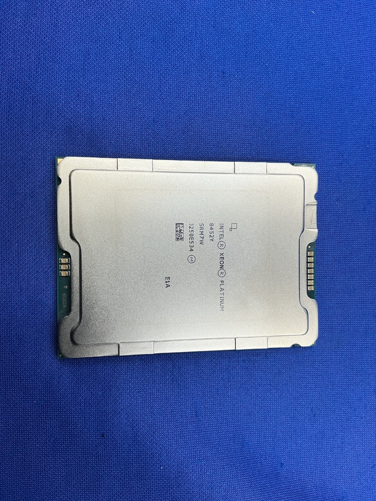 SRM7W Intel Xeon Platinum 8452Y 36-Cache 2.00 GHz 300W 67.5M CPU PK8071305076101