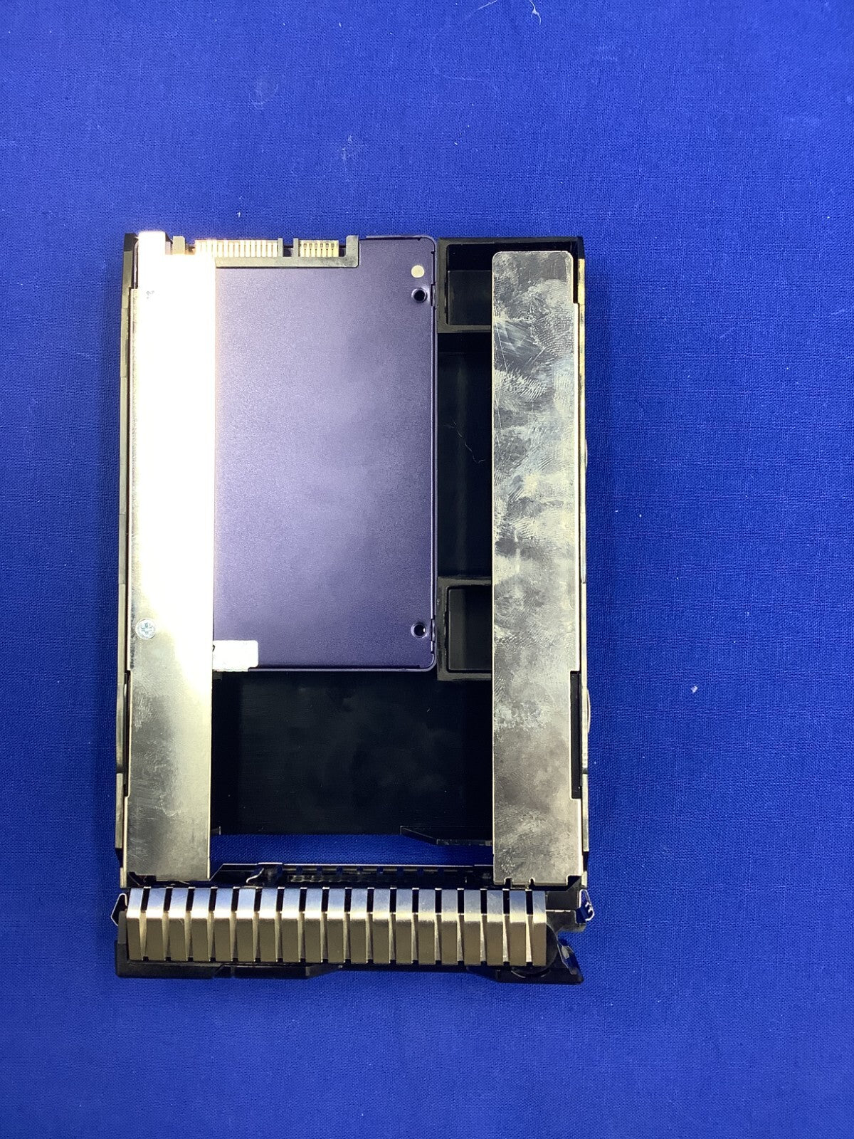 P07932-B21 HPE 1.92TB SATA 6G MU LFF SCC SM883 SSD P08695-001 MK001920GWUGK