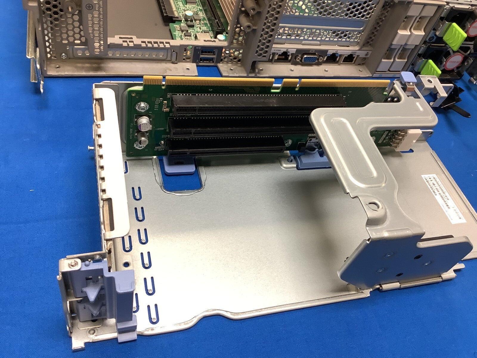 Cisco UCSC C240-M5S 8 SFF Server W/15016-1 Raid 1050W PSU FAN HS storage battery
