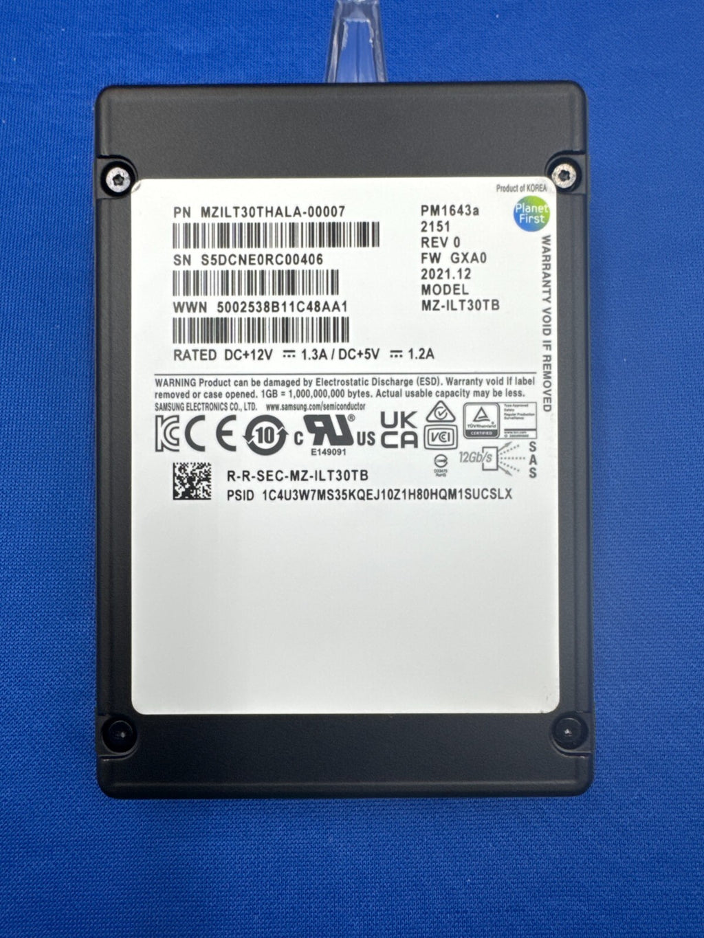 MZ-ILT30TB Samsung PM1643a 30.72TB SAS 12Gb/s 2.5 Enterprise SSD