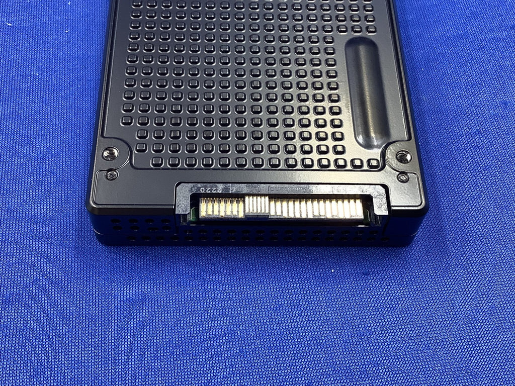 WUS5EA176ESP5E3  WD Ultrastar DC SN650 7.68TB PCIe Gen4, NVMe  U.3 15mm SE SSD