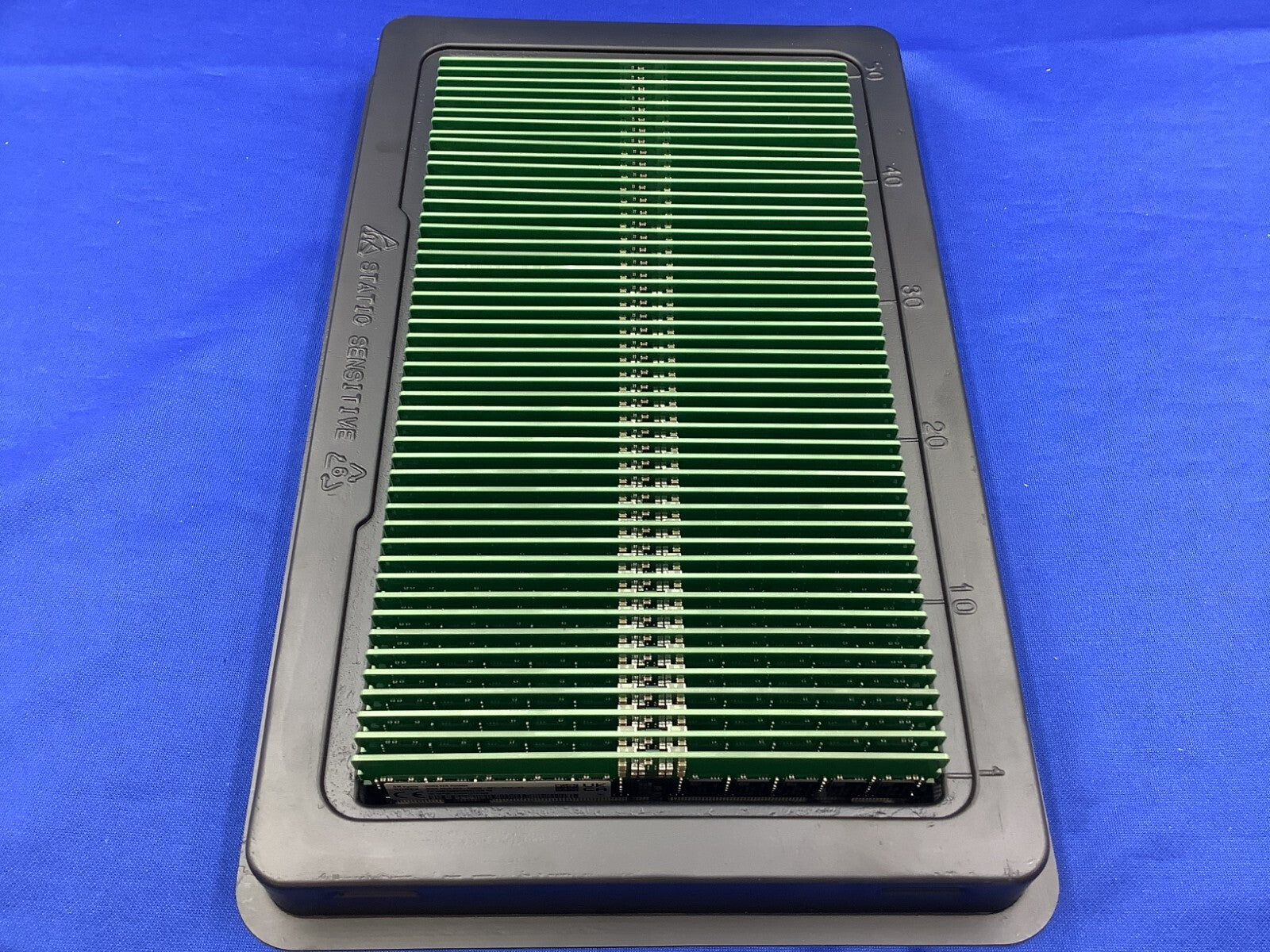 HMCG88BHBRA292N  HYNIX 32GB (1X32GB) 2Rx8 PC5-6400B RDIMM MEMORY