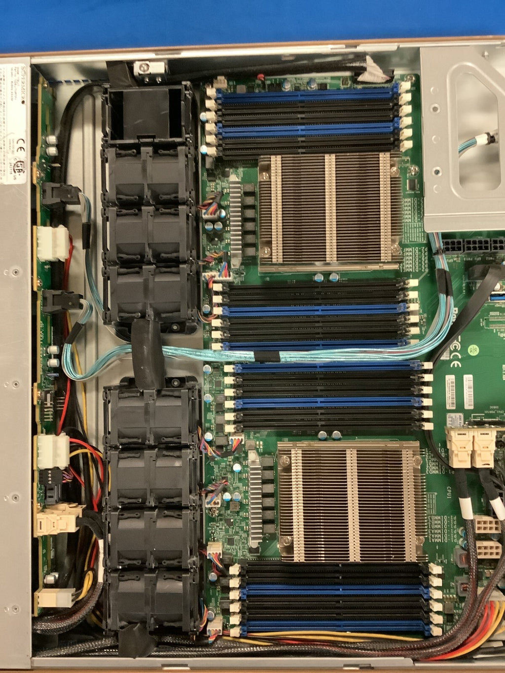 Supermicro SYS-1028U-TNRTP+ 750Wx2 PSU  64GB Internal SSD Fans and cables