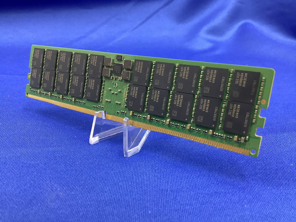 M321RAJA0MB0-CWM SAMSUNG 128G (1X128GB) 2RX4 PC5-5600B-R MEMORY
