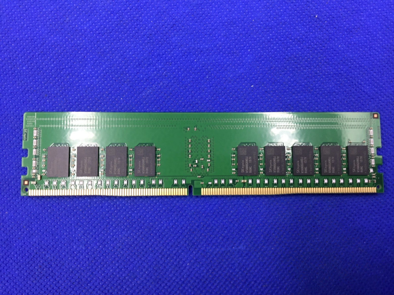 HMA82GR7DJR4N-XN HYNIX 16GB (1X16GB) 1RX4 PC4-3200A MEMORY MODULE