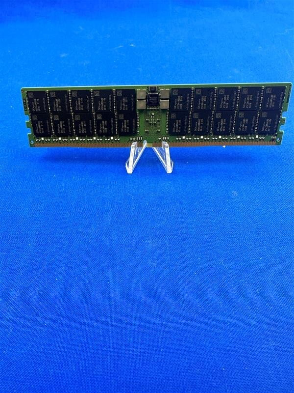 NEW HMCG94AGBRA181N HYNIX 64G (1X64GB) 2RX4 PC5-5600B RDIMM MEMORY