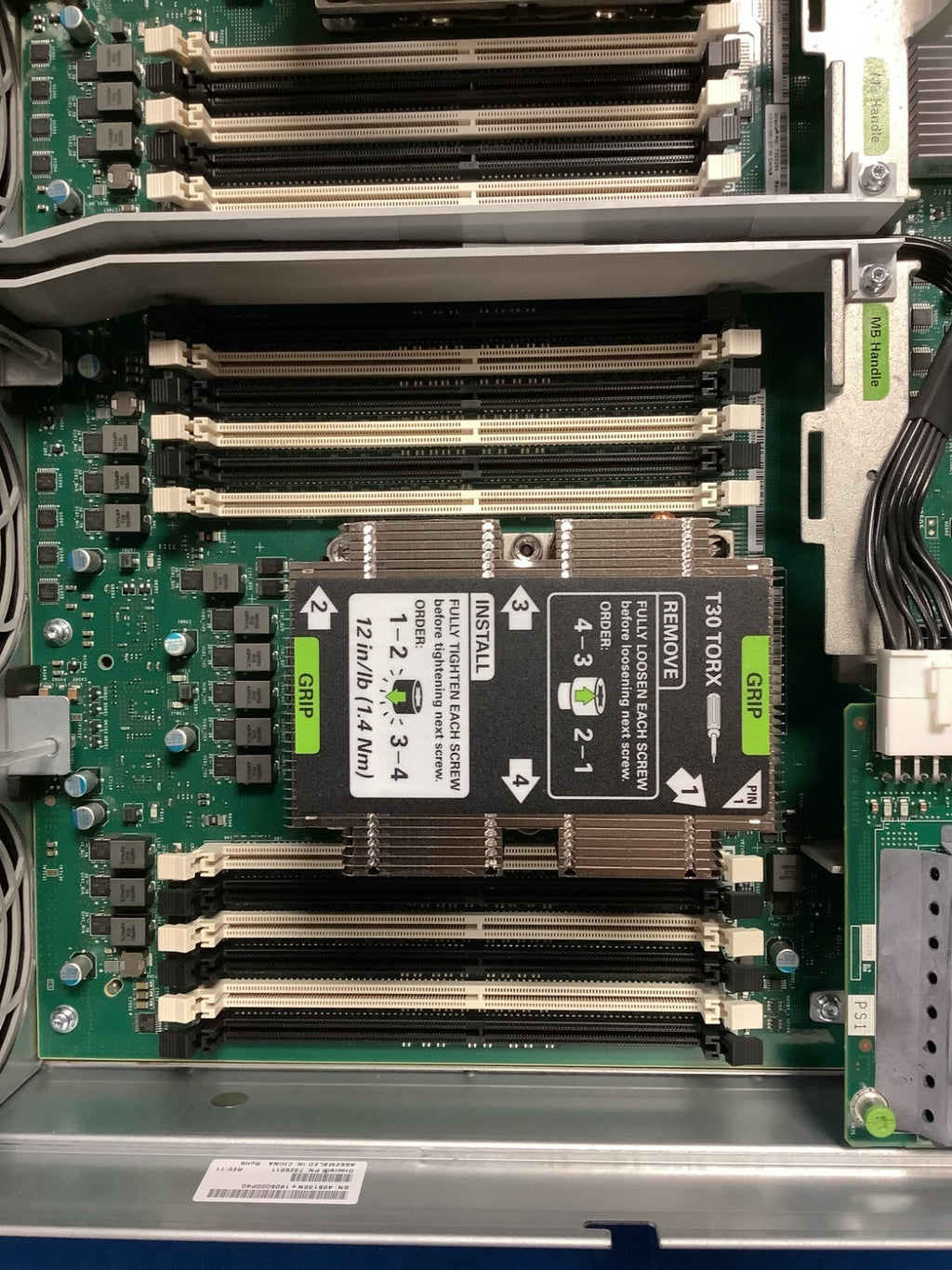 Sun Oracle X7-2L 7335280 Server 1200W Dual power No CPU/Mem/Disk