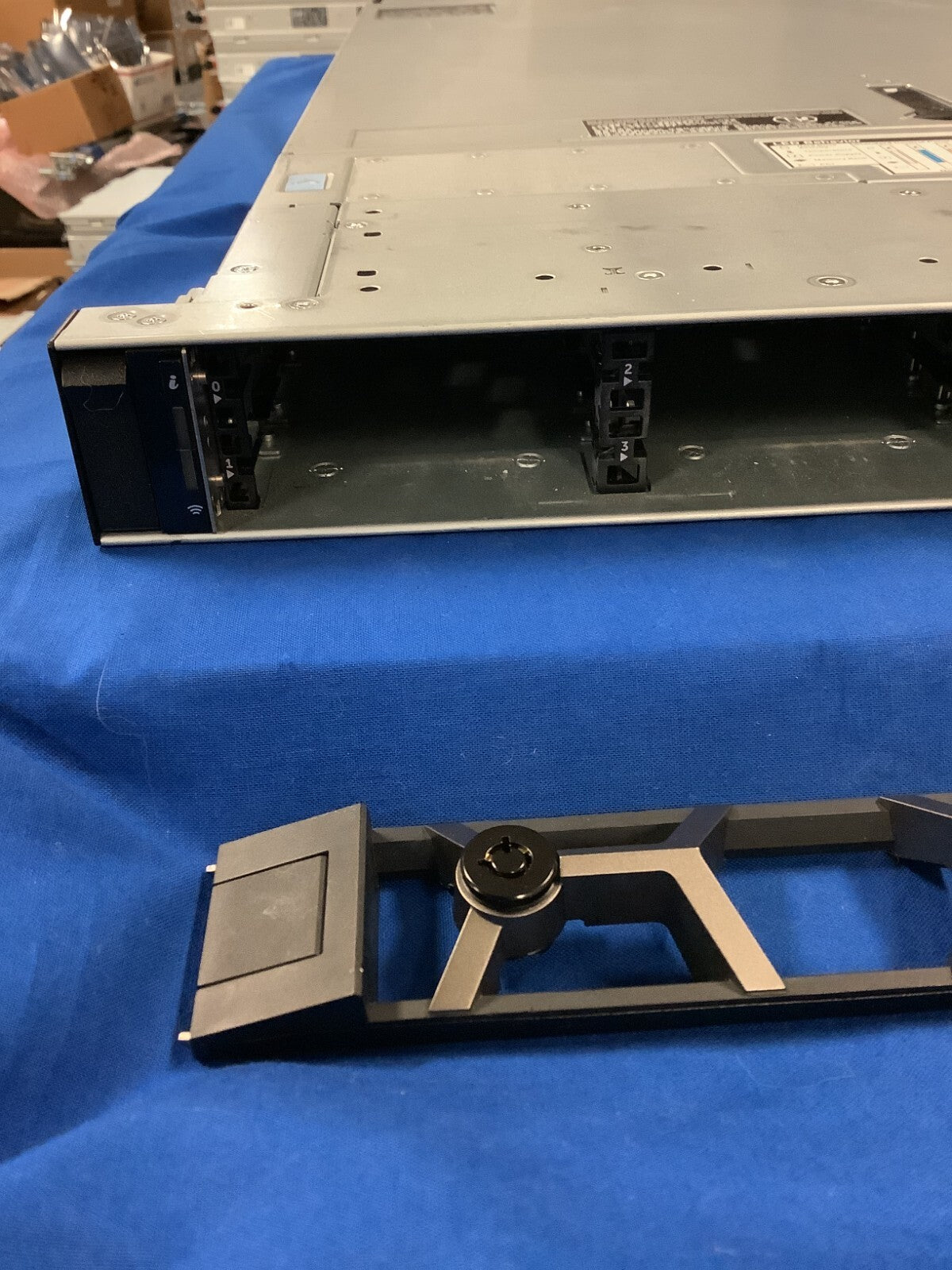 Dell EMC XC640 CTO G14 SERVER 10 bay 2.5" W23H8 2x1100w PSU 32GB SD Fans Cables