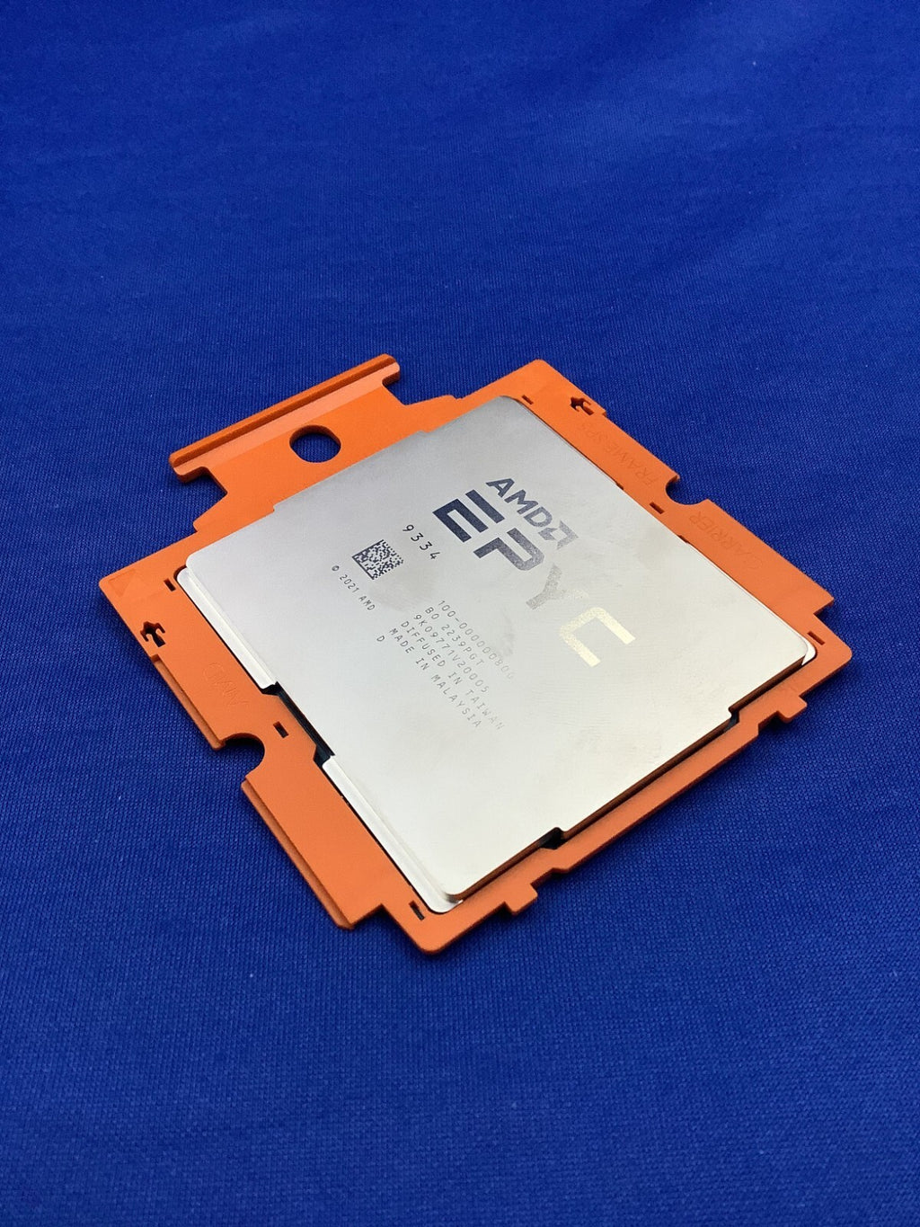 AMD EPYC 9334 2.7GHz 32-Cores 128MB 210W Processor 100-000000800 *NO VENDOR LOCK