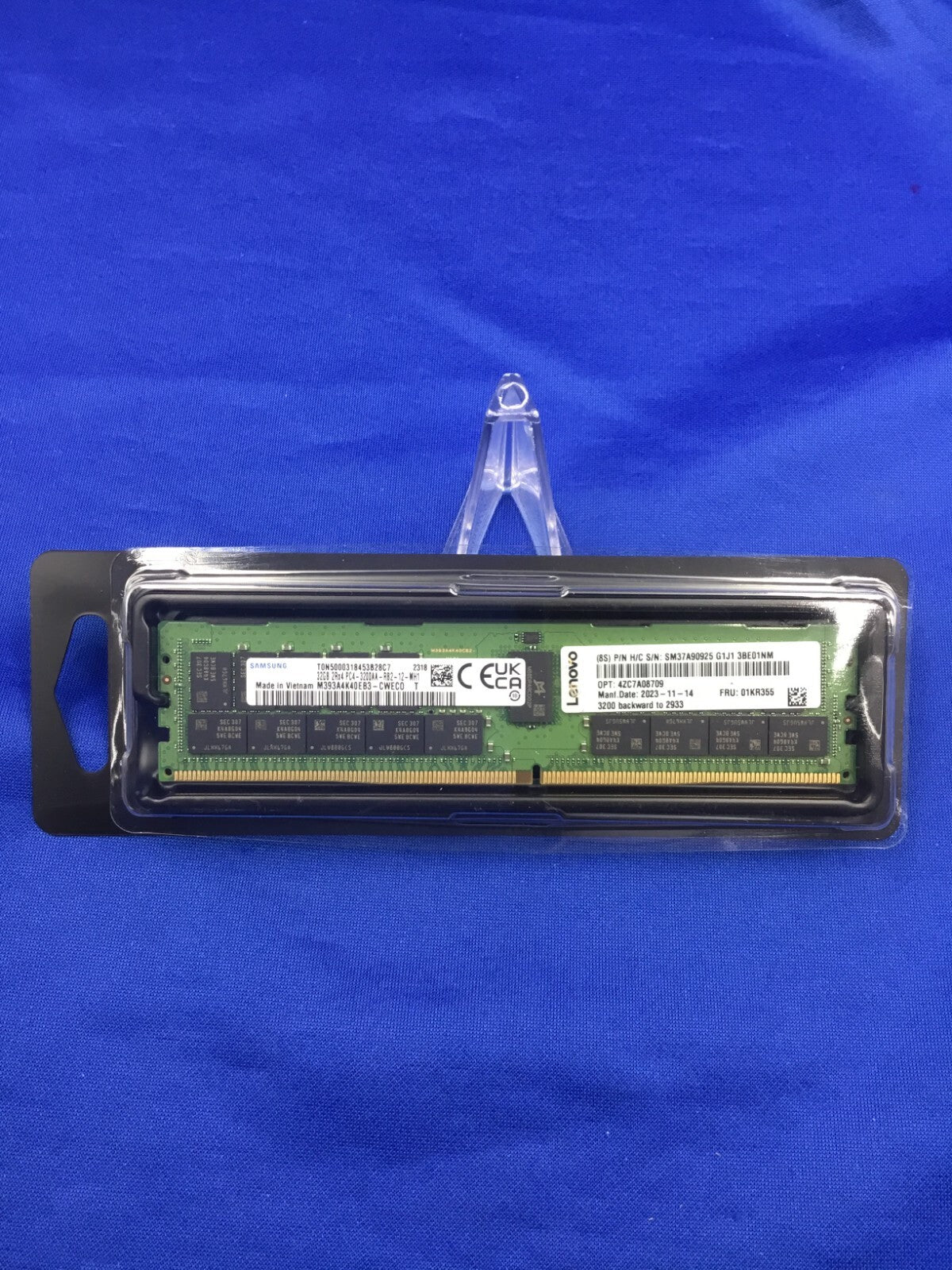 01KR355 Lenovo LENOVO 32GB 2RX4 PC4-2933Y RDIMM MEMORY 1ZC7A08709