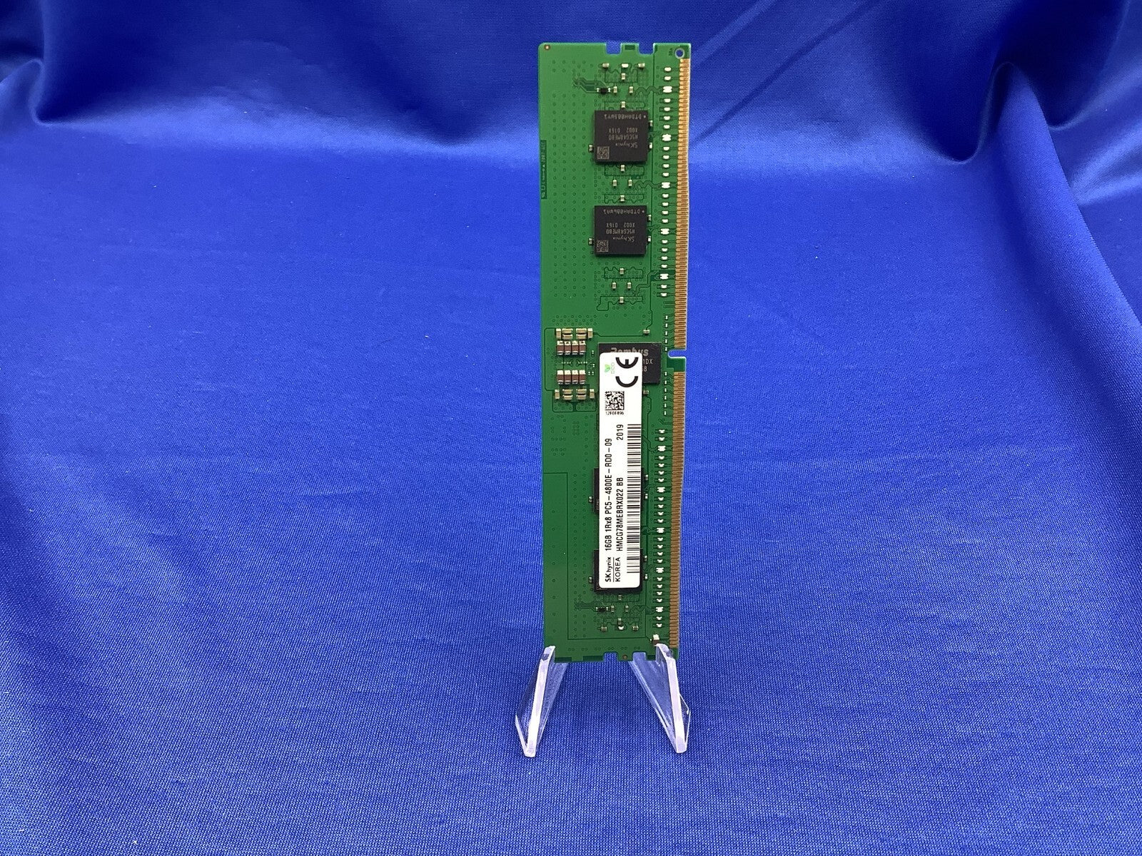 HMCG78MEBRX022 HYNIX 16GB (1x16GB) 1Rx8 PC5-4800E RDIMM MEMORY