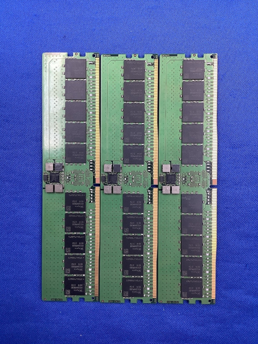 UCS-MRX32G1RE1 CISCO 32GB (1x32GB) 1RX4 PC5-4800B RDIMM MEMORY 15-109084-01