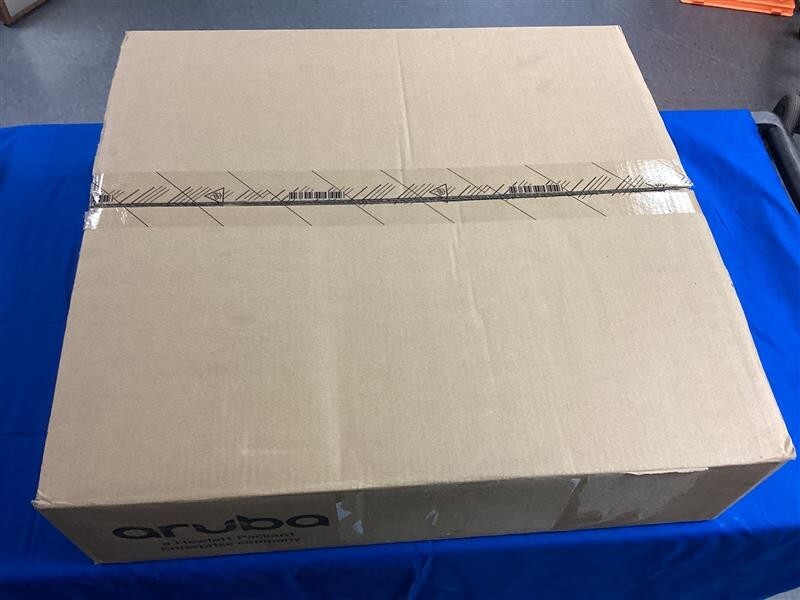 JL076A HPE ARUBA 3810M 40G 8 HPE SMART RATE POE+ 1-SLOT SWITCH