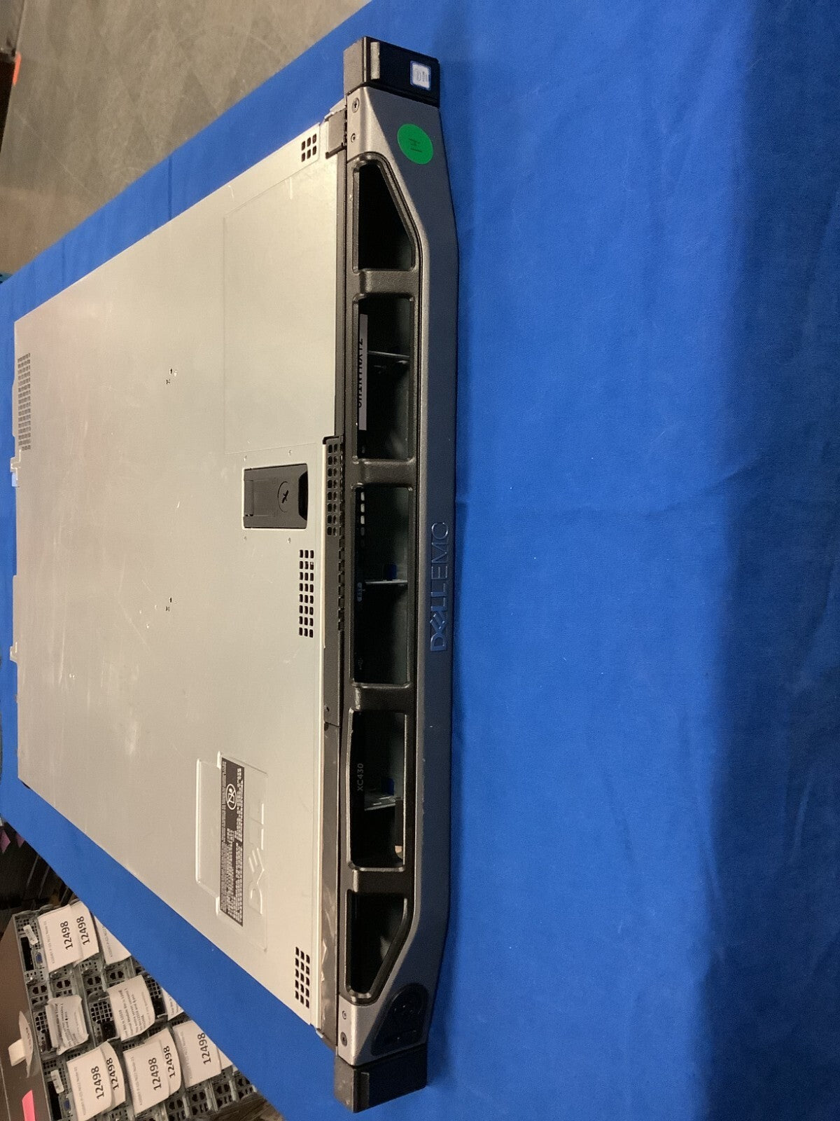 Dell EMC XC430 4-Bay 3.5" MOBO: CN7X8, 2x 550W PSU, Fans, Cables, & 16GB SD Card