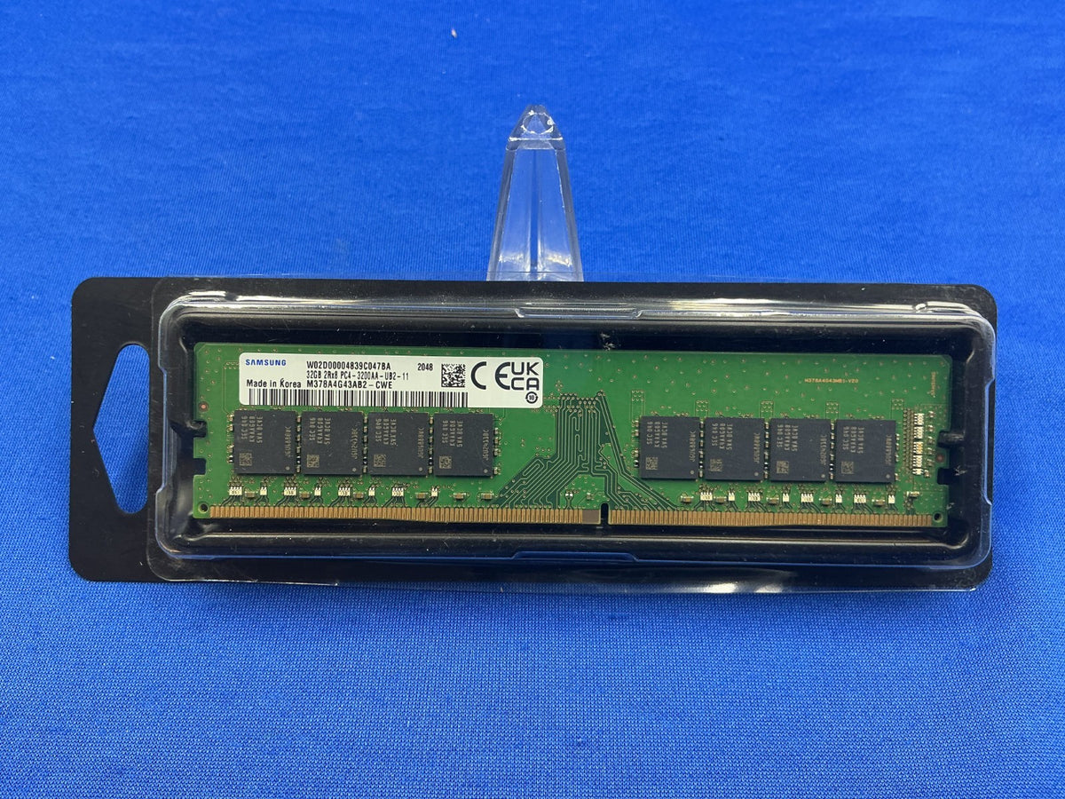M378A4G43AB2-CWE SAMSUNG 32GB (1X32GB) 2RX8 PC4-3200AA UDIMM MEMORY