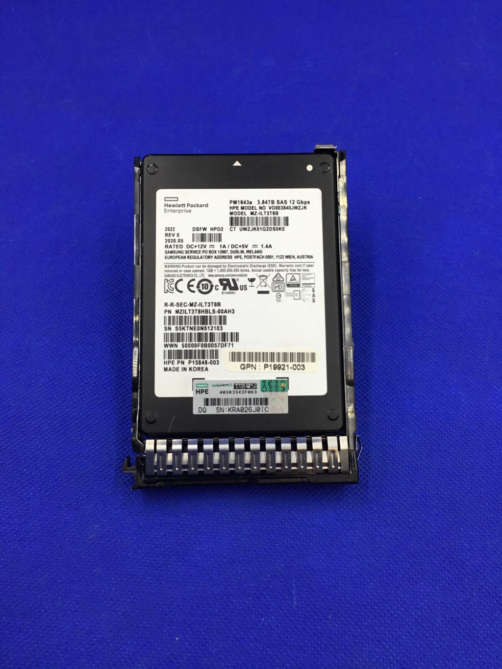 P19907-B21 HPE 3.84TB SAS 12G READ INTENSIVE SFF SC PM1643A SSD P20835-001