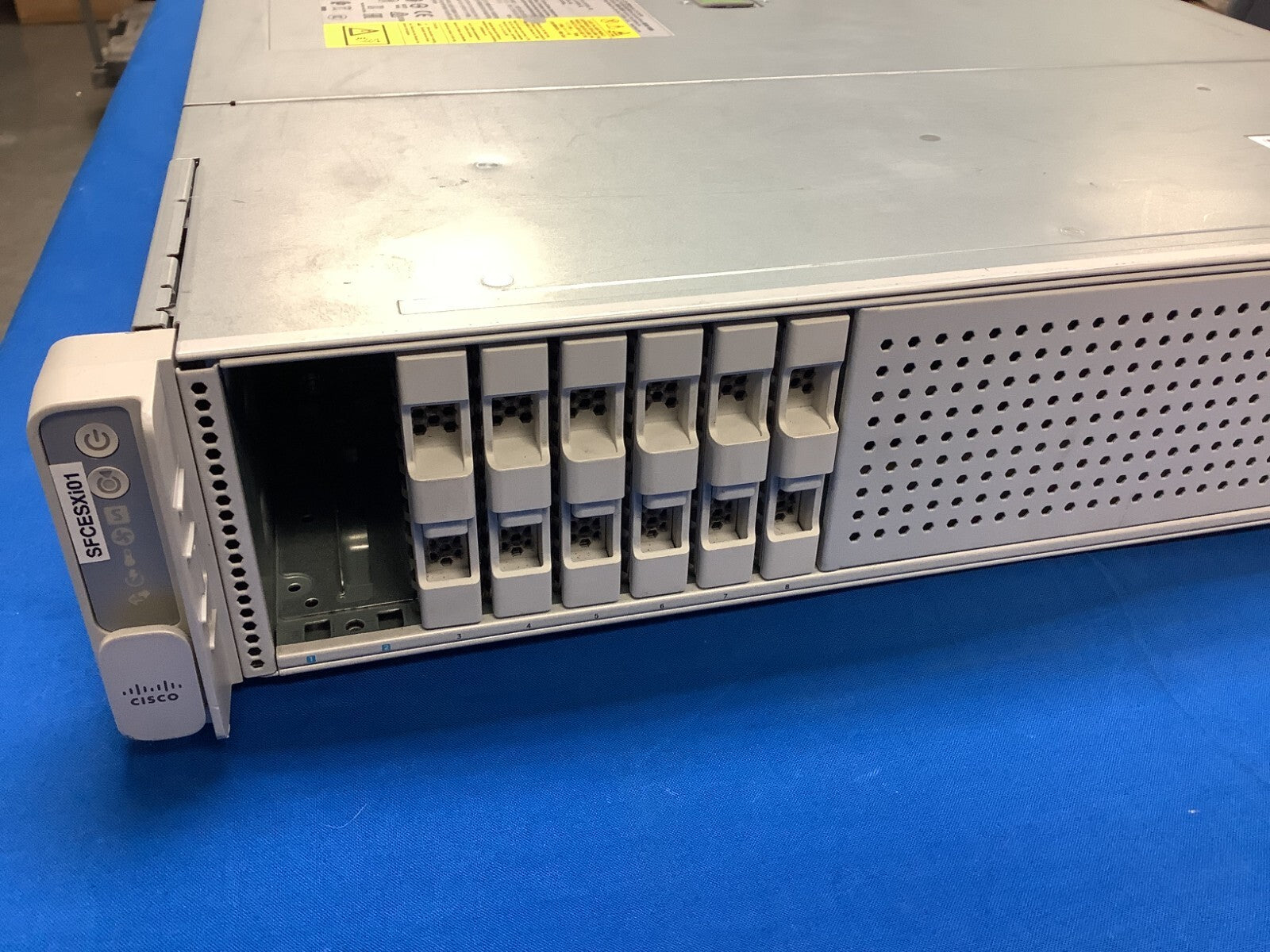 Cisco UCSC C240-M5S 8 SFF Server W/15016-1 Raid 1050W PSU FAN HS storage battery