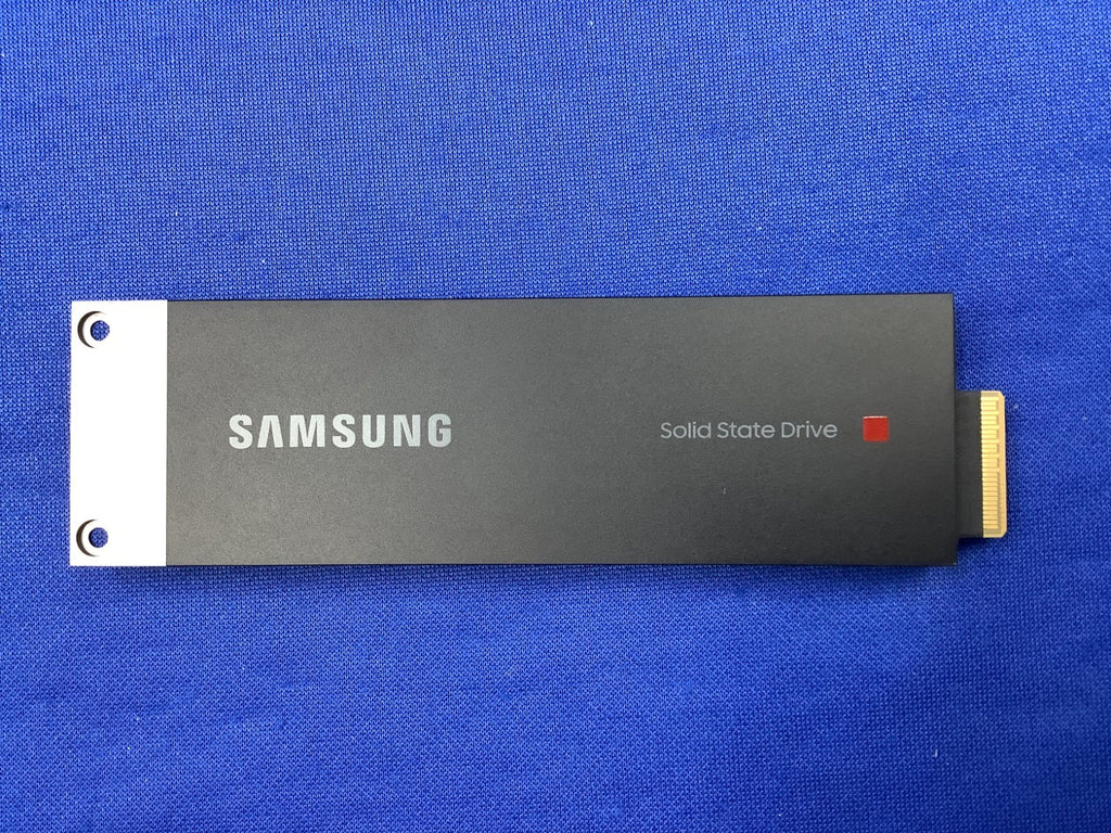 MZ-TL23T8A  Samsung PM9A3 3.84TB E1.S 9.5 mm NVMe PCIe 4.0 SSD MZTL23T8HCLS