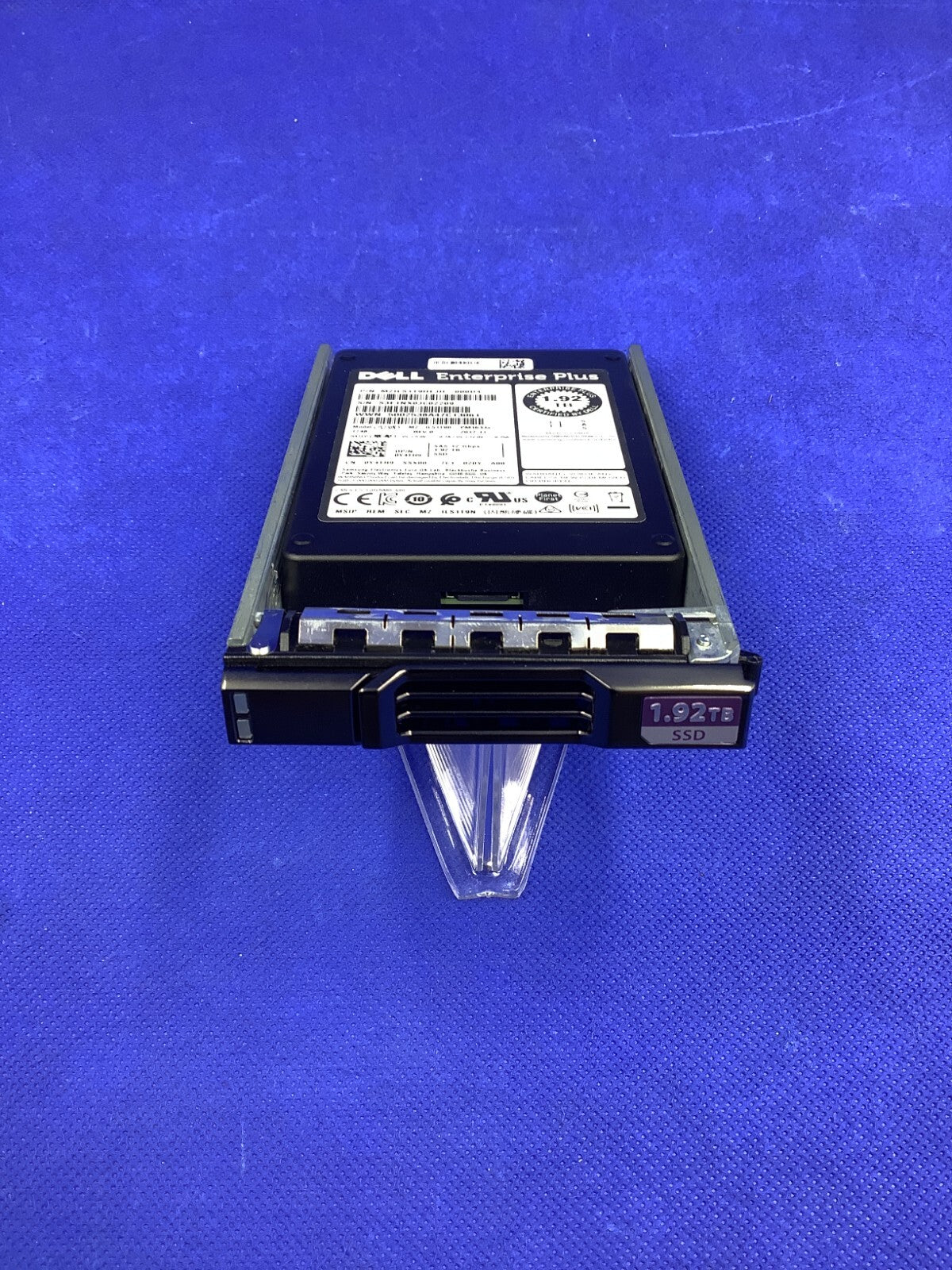 Y4TH9 Dell Compellent 1.92TB SAS 12Gbps Read Intensive 2.5'' SSD MZ-ILS1T9B