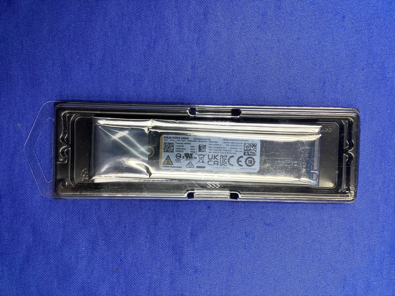 KXG8AZN84T09 Kioxia 4TB  M.2 2280 PCIe 4.0 x4 NVMe internal SSD Lenovo