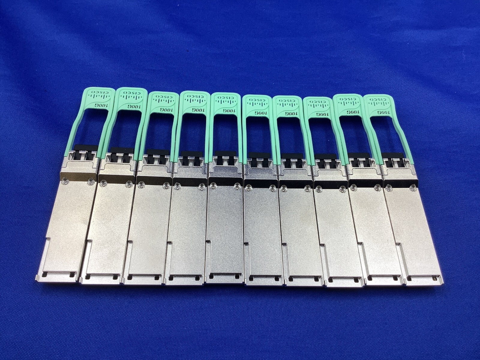QSFP-100G-FR-S CISCO 100GBASE-FR1 QSFP  2km over SMF Transceiver